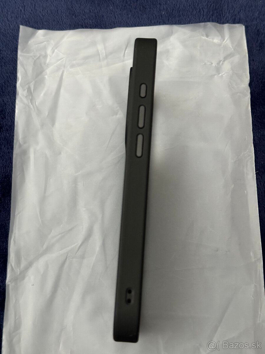 Obal na iPhone 15 Pro, MagSafe – čierny - 3