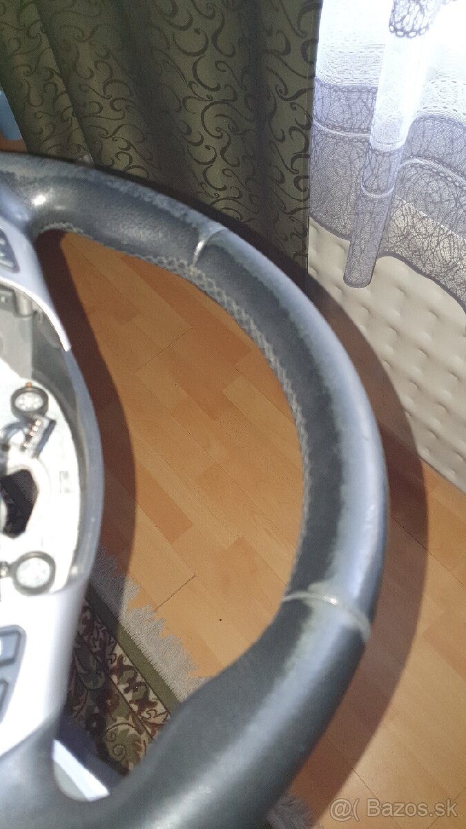 Predám volant - 3