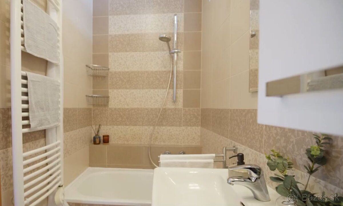 3-izbovy byt Terasa - 3