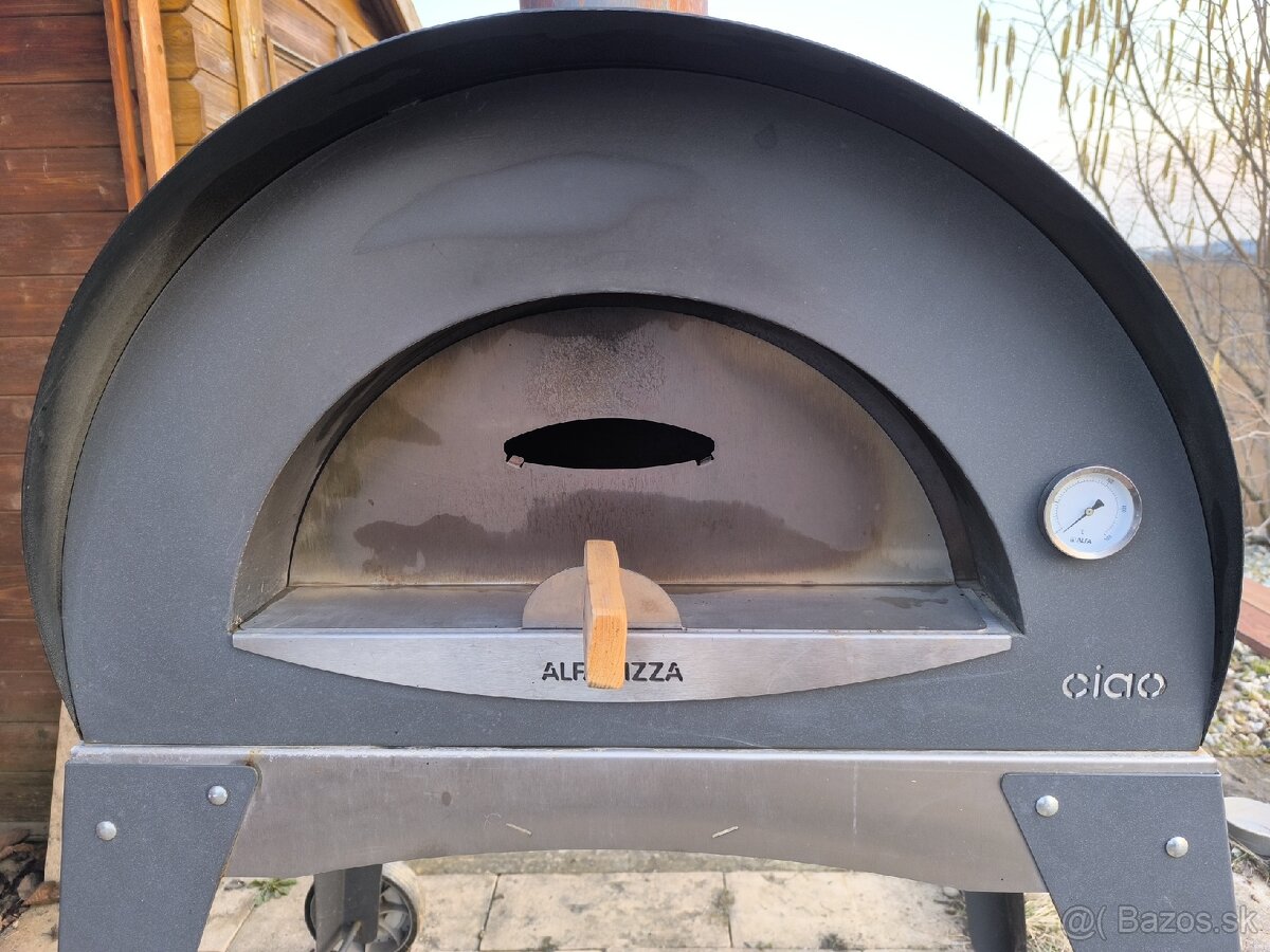 Predám pizza pec na drevo s podstavcom - 3