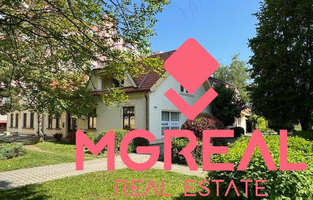 Budova blízko centra Topoľčany / PREDAJ - 3