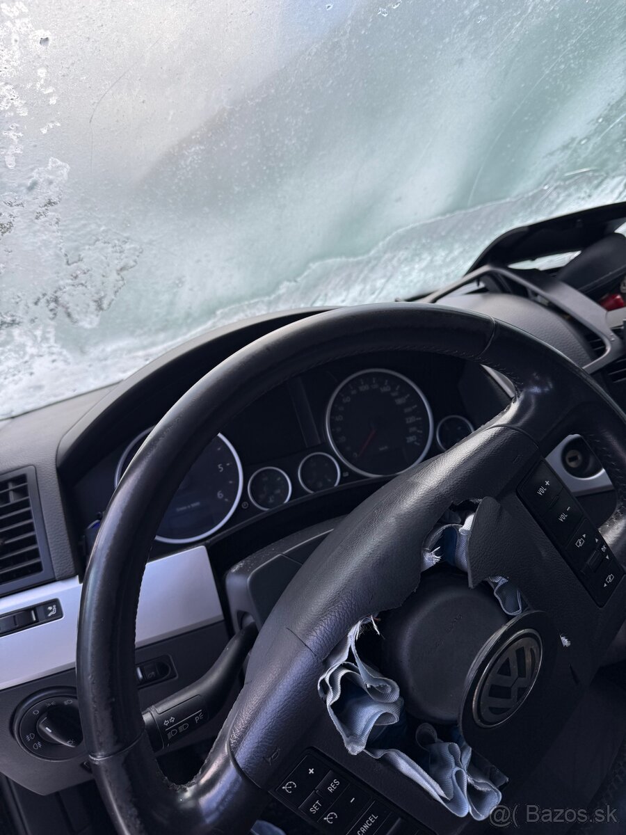 Touareg v celku 3.0 tdi 165kw - 3