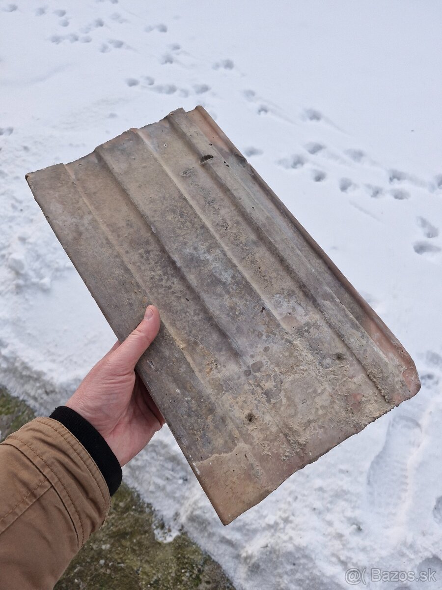 Stará palena škridla za odvoz - 3