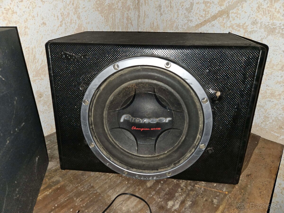 Predám autoaudio – subwoofery, zosilňovače + kapacitor - 3