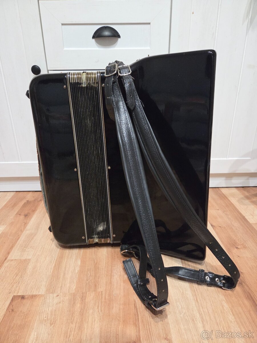 Akordeón Lignatone Melódia - 3