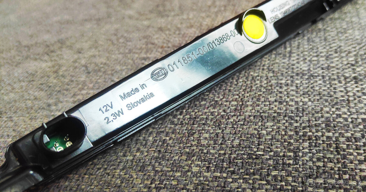 tretie brzdové svetlo na BMW X2 - 3