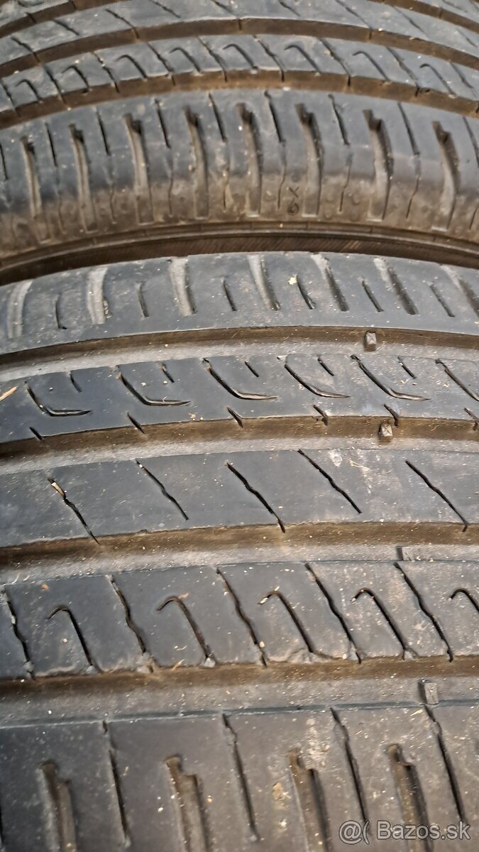 Predám 4ks jazdené letné 215/50r17-95Y Barum - 3