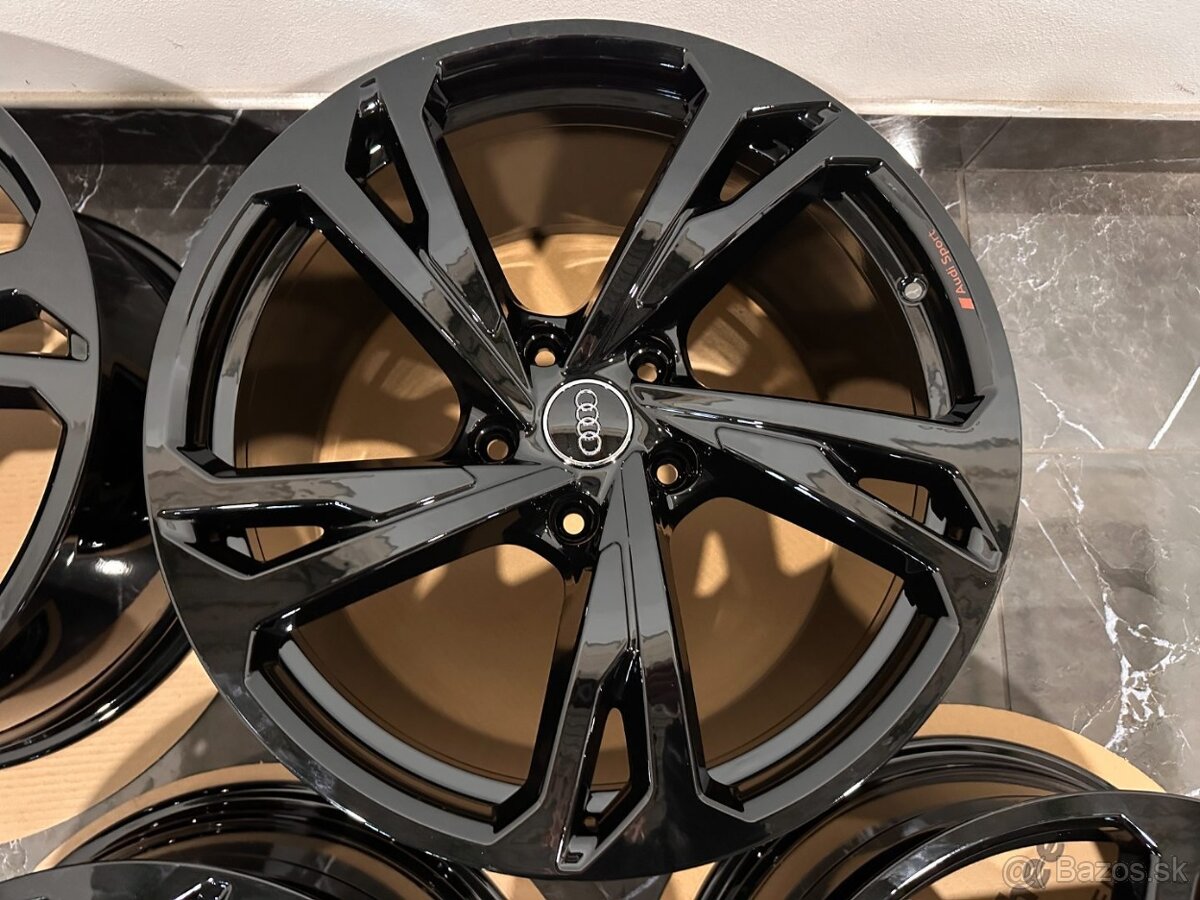 original kolesa r20 Audi e tron GT 4J3601025A - 3