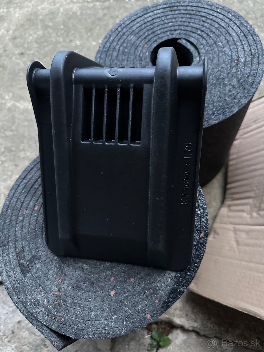 protišmyková podložka + rohy - 3