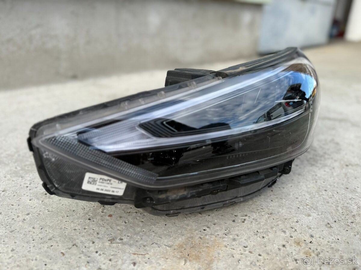 Hyundai i30 III pravy predny blatnik 2017+svetla - 3