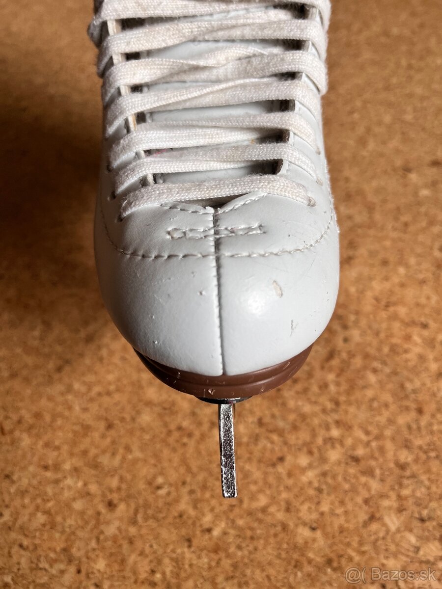 Detske Jackson Mystique korcule vel. 2 - 3