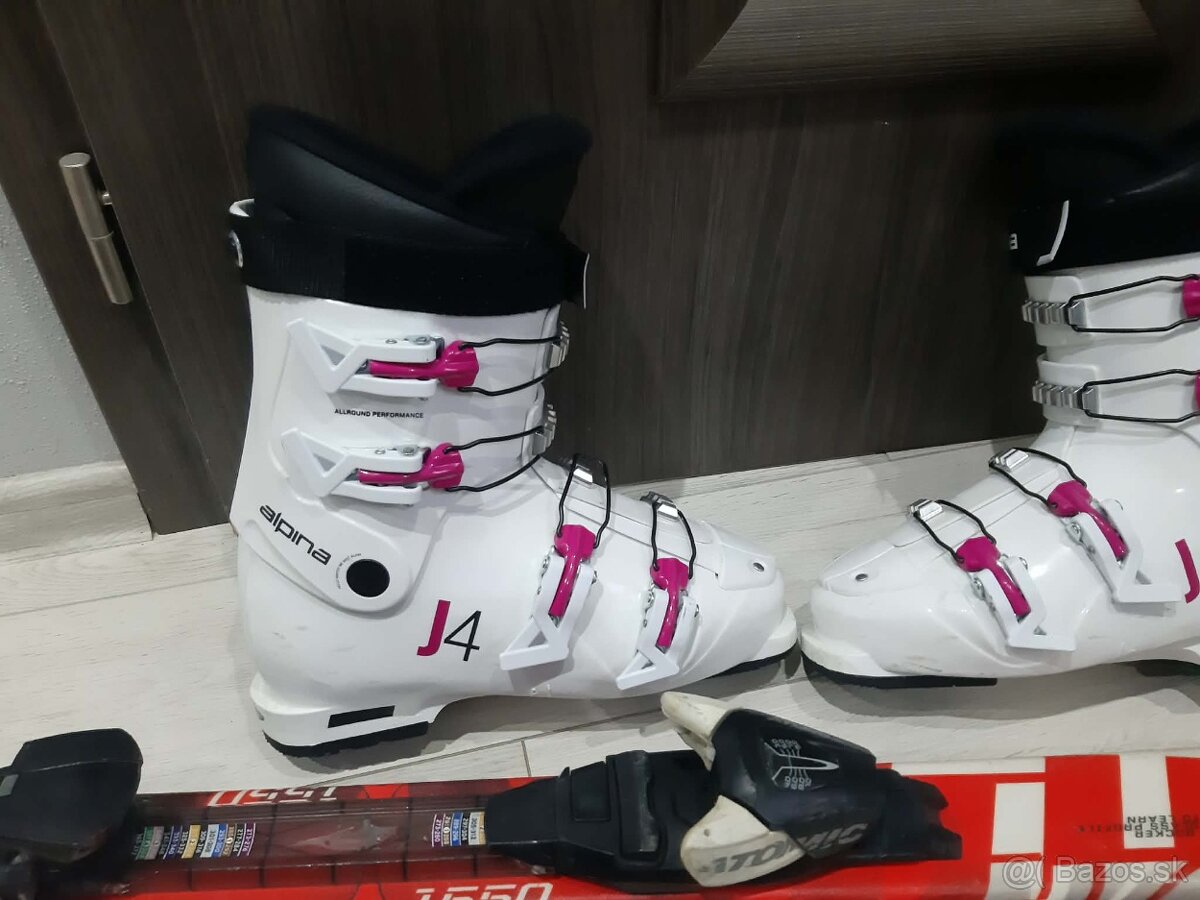 lyže Atomic a lyžiarky - 3