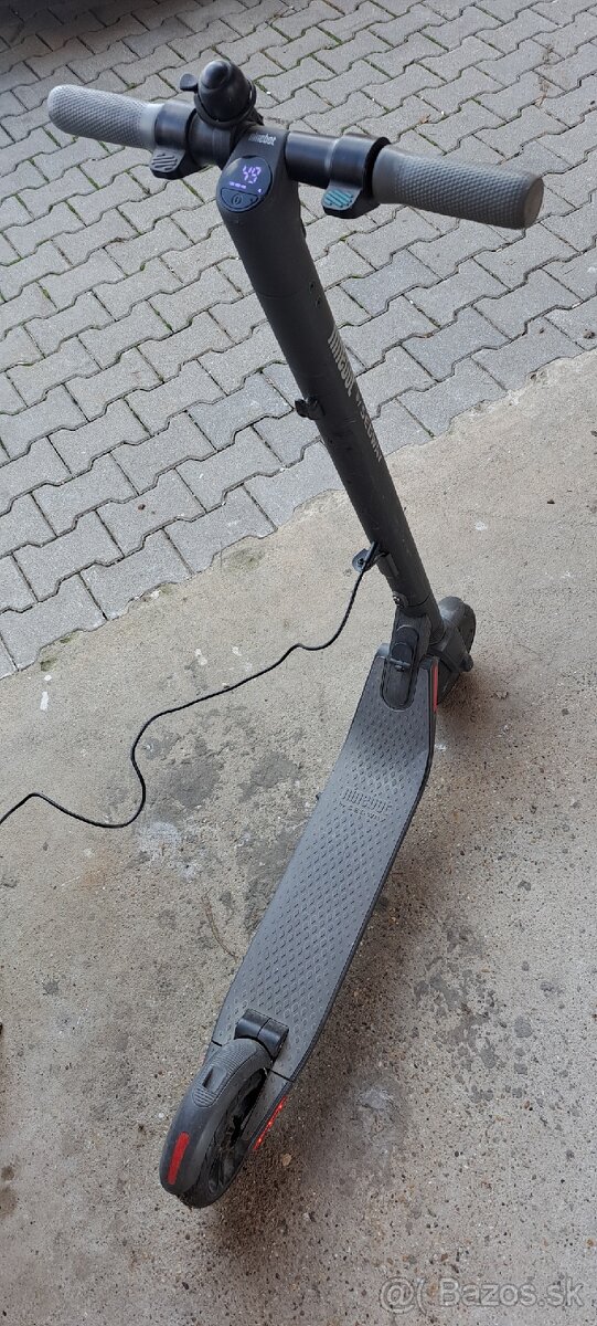 Segway ninebot kickscooter es2 - 3