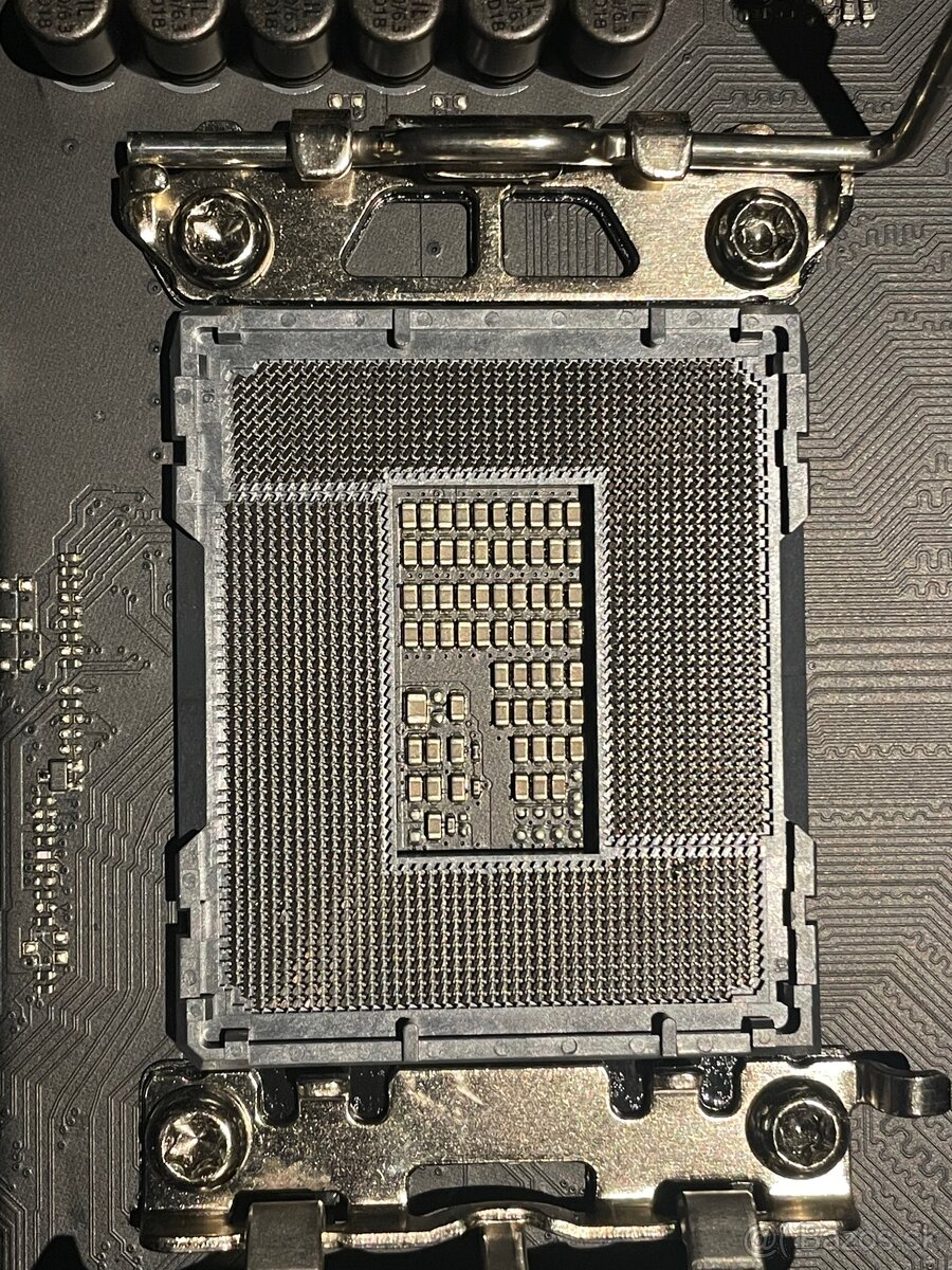 ASUS TUF GAMING Z790-PLUS WIFI - 3