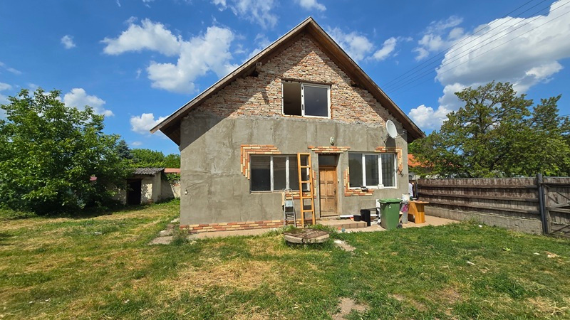RD v obci Pohronský Ruskov na Hronskej ul. - poz. 1418 m² - Pohľad 3