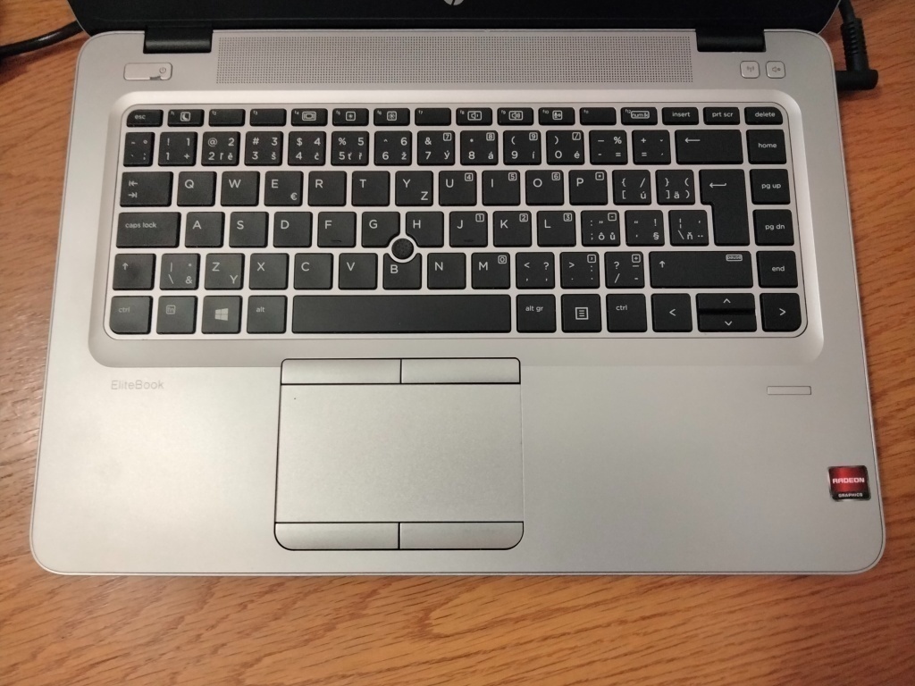 predám notebook HP ELITEBOOK 745 G4 ,WINDOWS 10,bez baterky. - 3