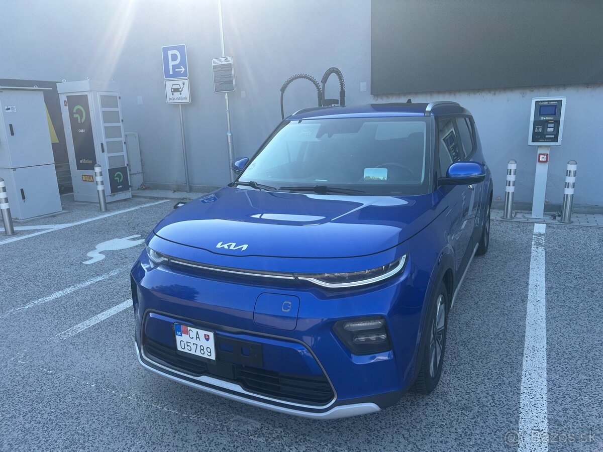 2021 KIA Soul EV 64 kWt - 3