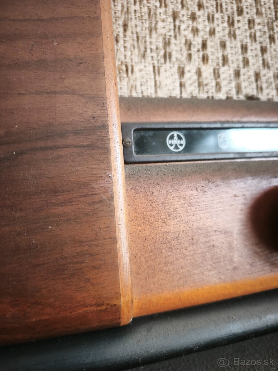 Retro rádio Tesla - 3
