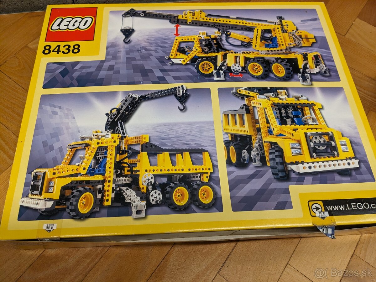 Lego Technic 8438 Pneumatic Crane Truck - 3