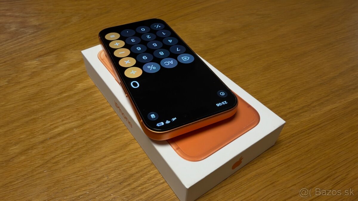 Predám iPhone 17 Pro 512gb Cosmic Orange - 3