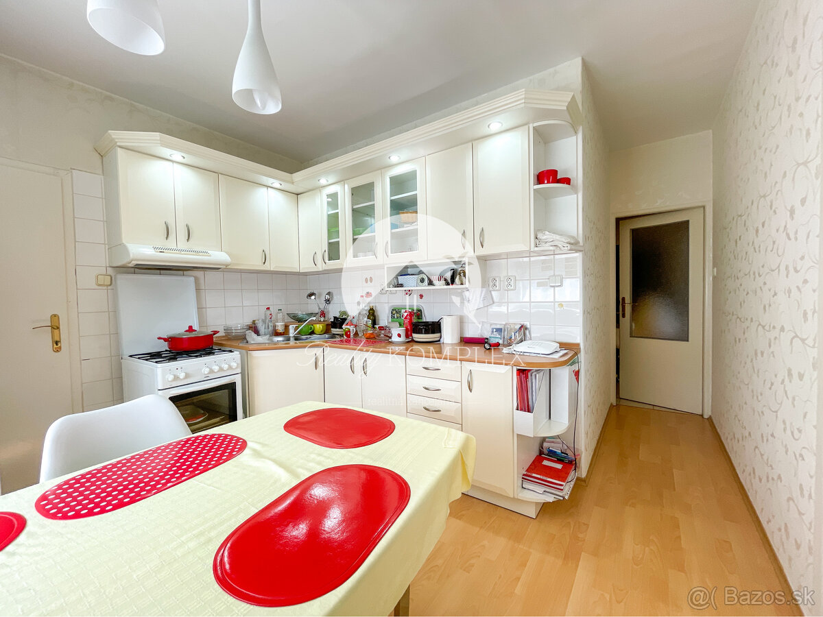 Reality KOMPLEX s.r.o. Vám ponuka EXKLUZÍVNE na PREDAJ 4-izb - 3