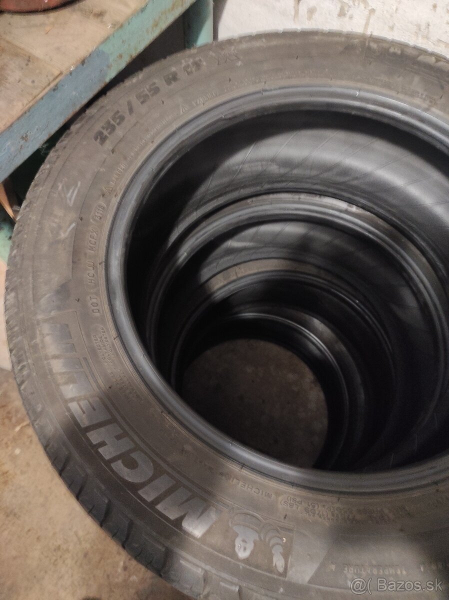 Michelin M+S 235/55 R17 - 3