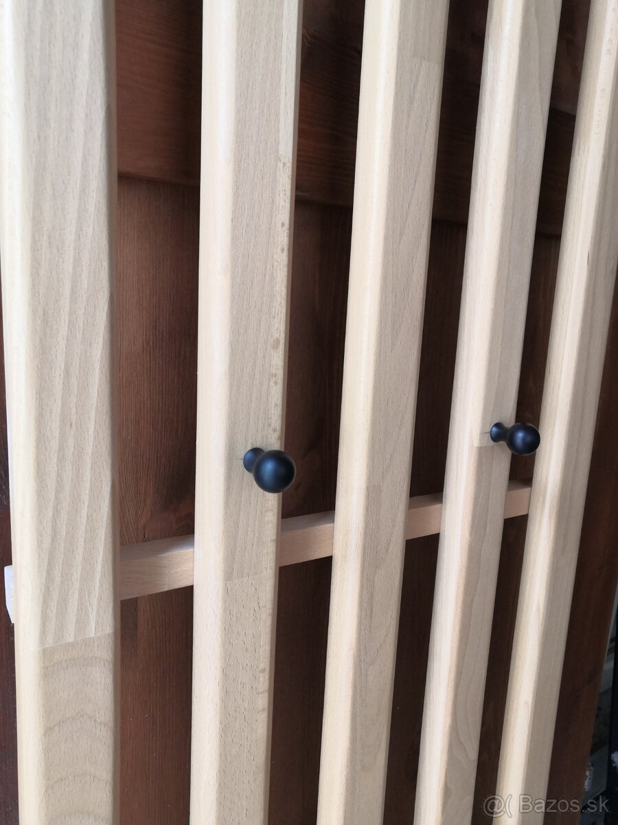 Nástenný vešiak - 3