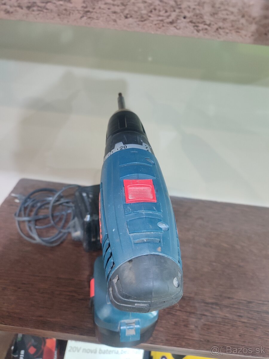 AKU utahovačka/vrtačka Bosch 12V - 3