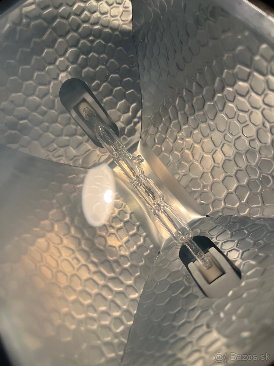 Výkonný LED reflektor s príkonom 500 W - 3