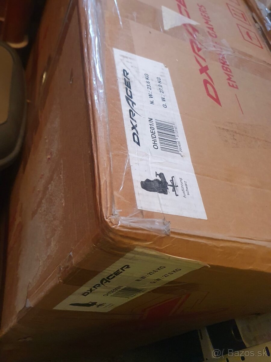 DXRACER herná stolička čierna - nová - 3