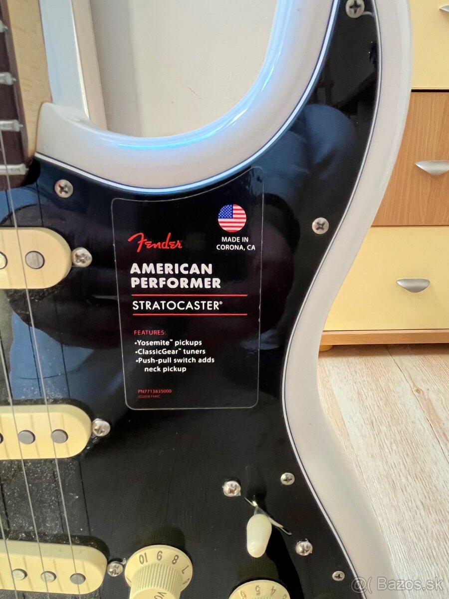 Fender Stratocaster Performer USA - 3