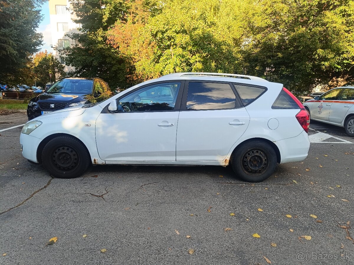 Kia Ceed Combi 2,0 CRDI - 3