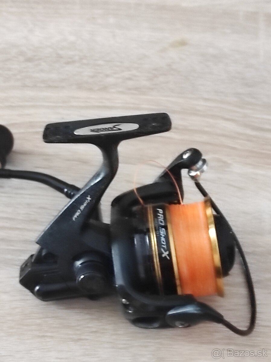 Rybársky prút dvojdielny a dva navijáky - 3