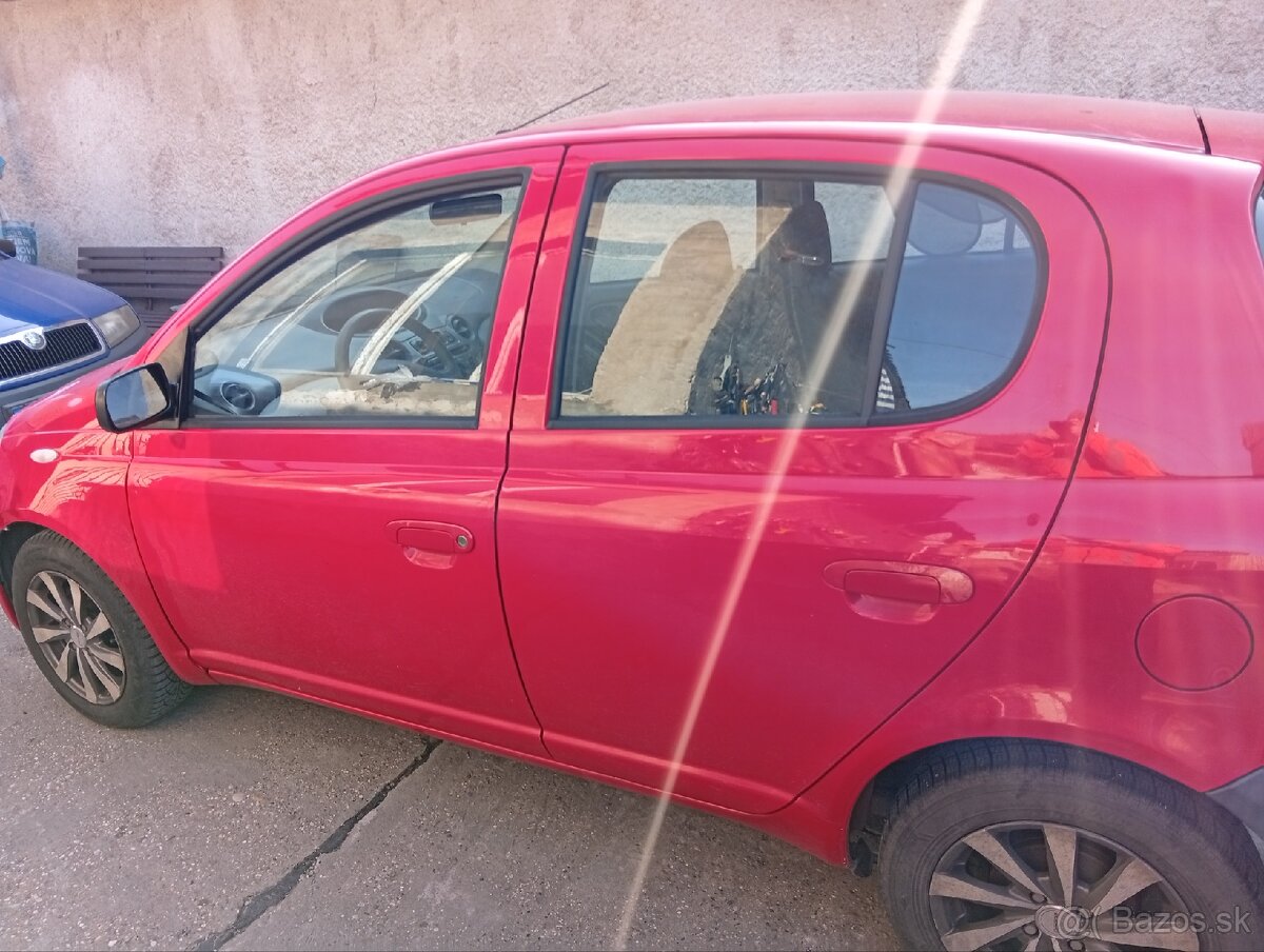 Toyota Yaris - 3