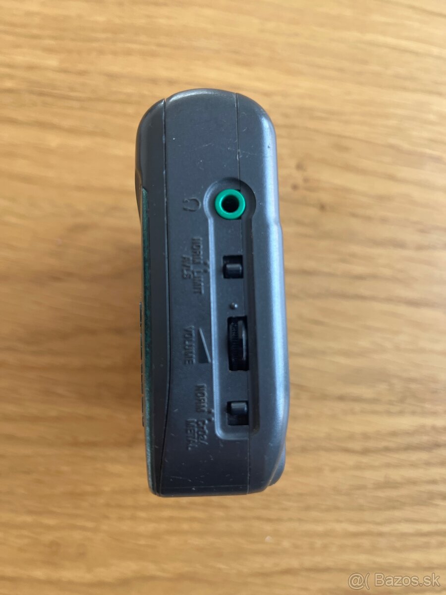 Walkman Sony WM-EX120 green - 3