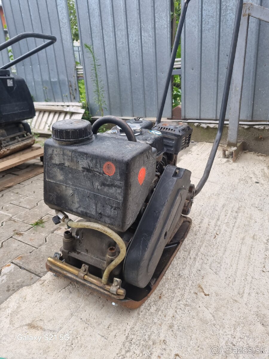 Vibračná doska Bomag BVP 10/36 - 3