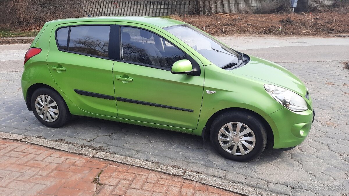 Hyundai i20 benzin 5 dveri klima - 3