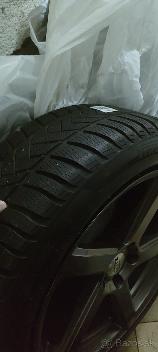 Predám alu disky dotz 245/45 r19 zimne Pirelli - 3