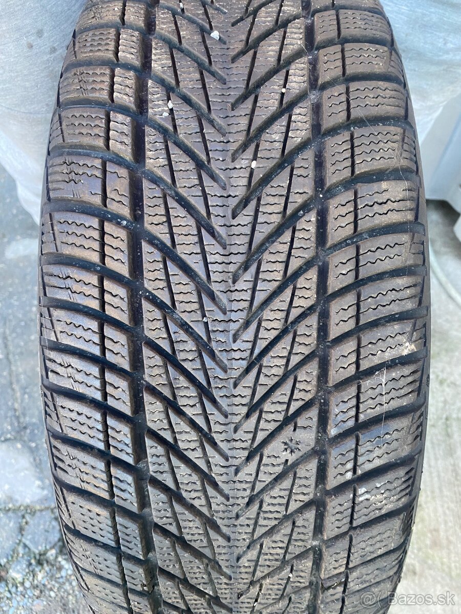 Predám zimnú sadu pneumatík r17 - 3