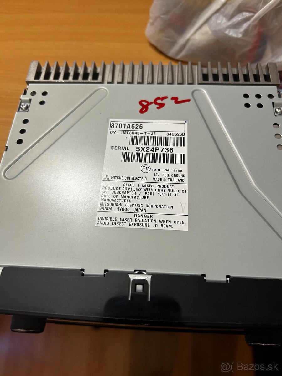Predam autoradio z mitsubishi - 3