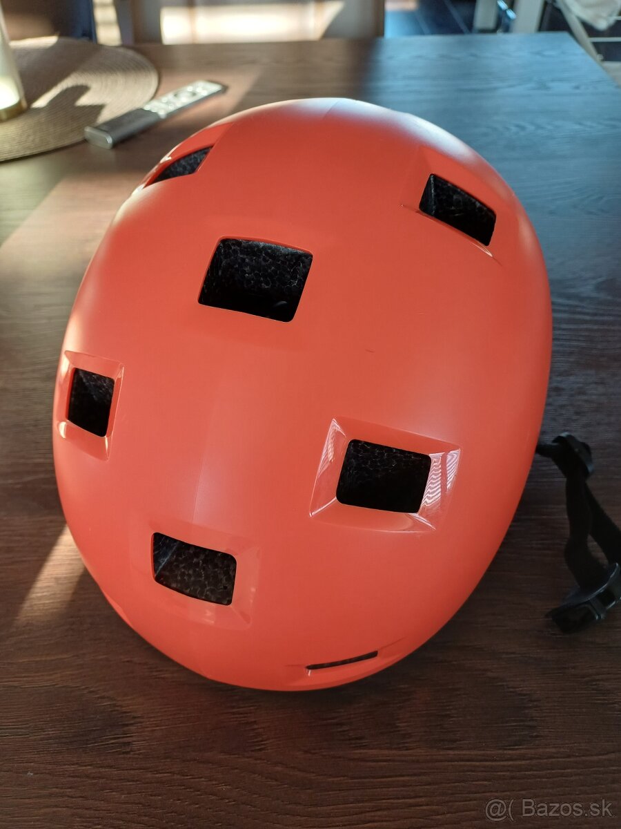 Prilba na bicykel, korčule - 3