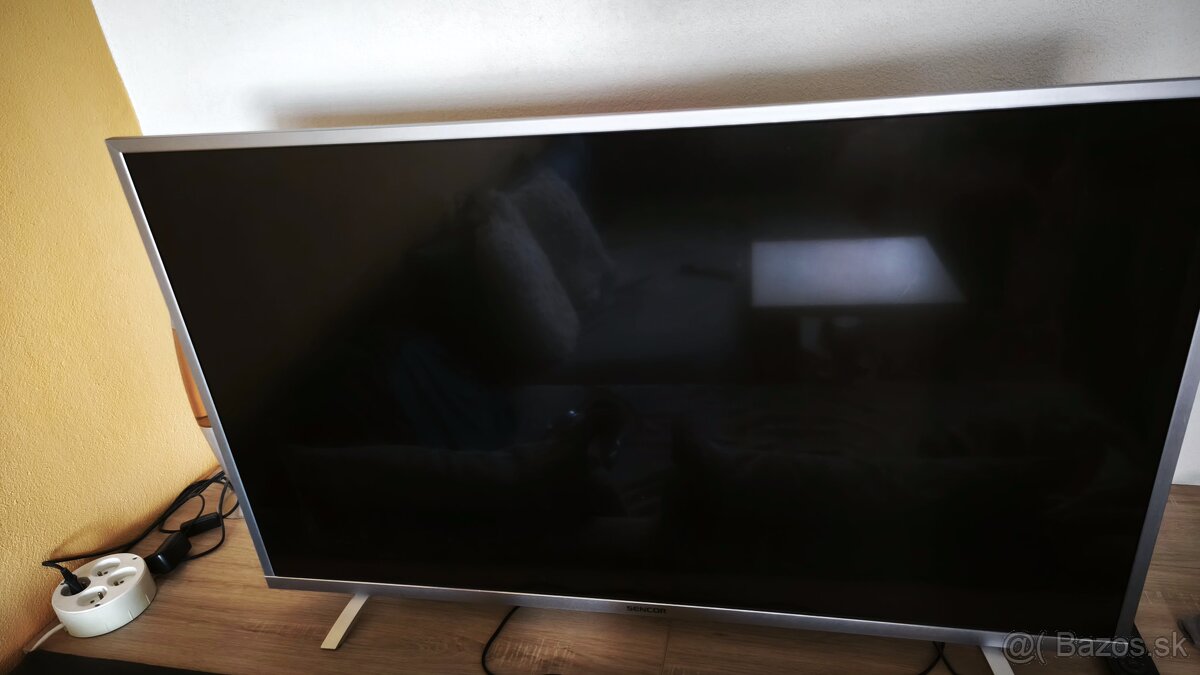 49'' TV Sencor SLE 49US500TCS - 3