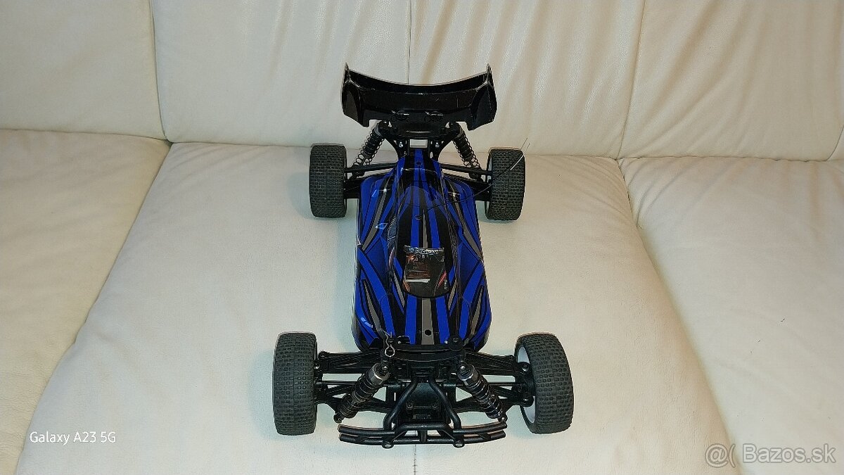 RC auto 1:10 - 3
