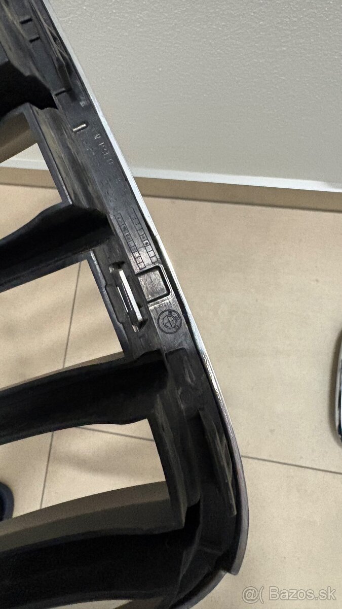 Predám originál mriežky gril na Bmw X3 - 3