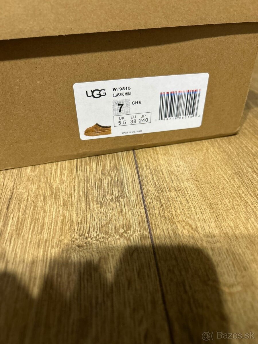 UGG - 3