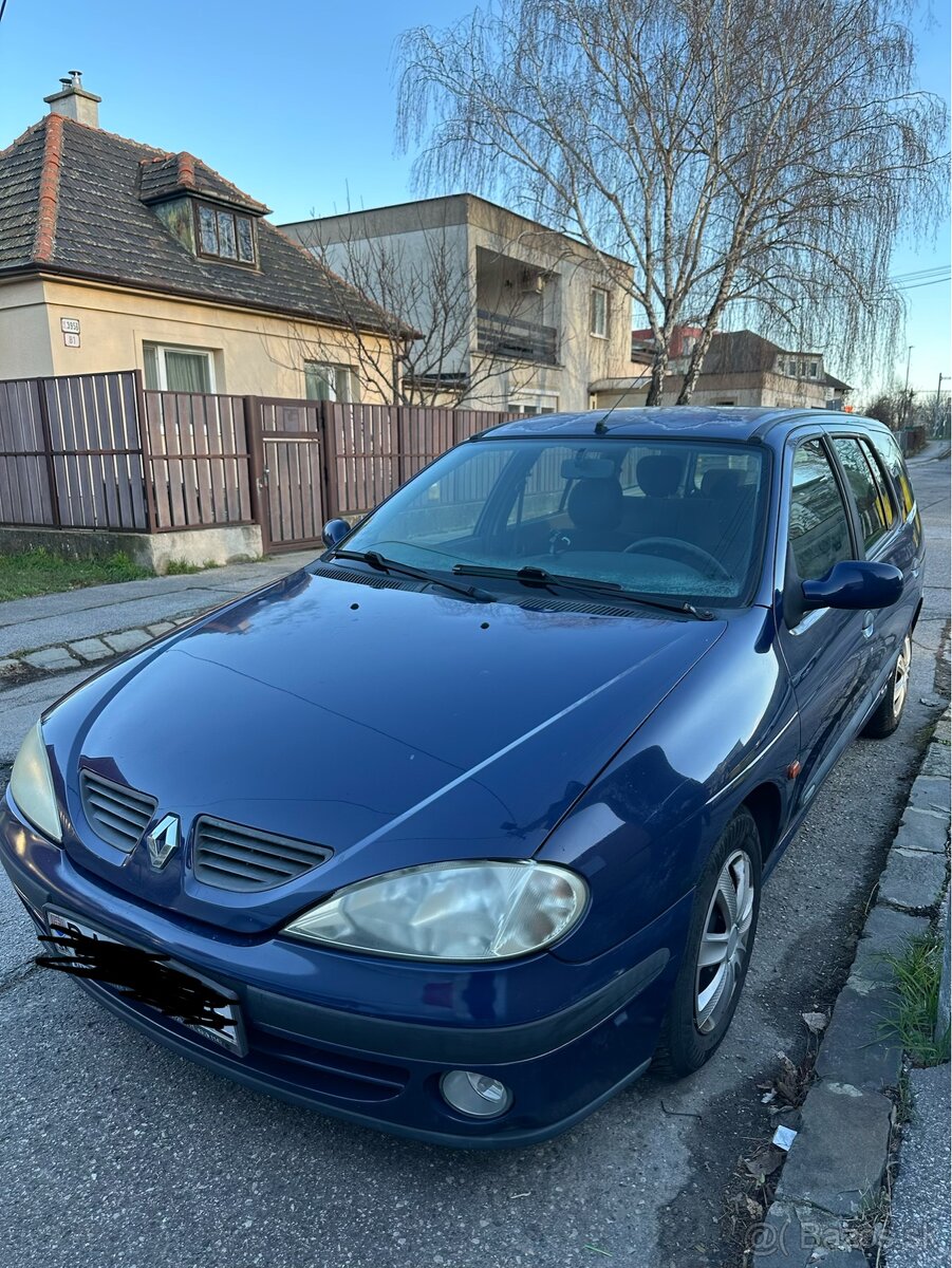 Renault Megane grandtour 1.4 benzin - 3