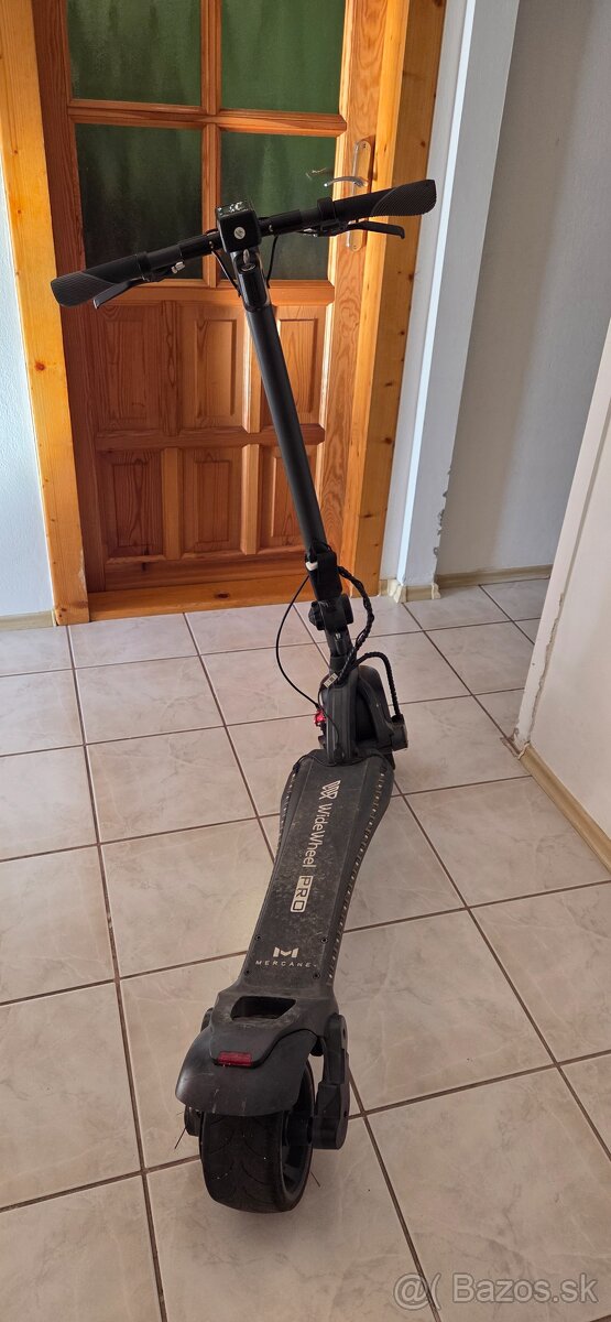 Elektrická kolobežka Mercane WideWheel Pro - 3