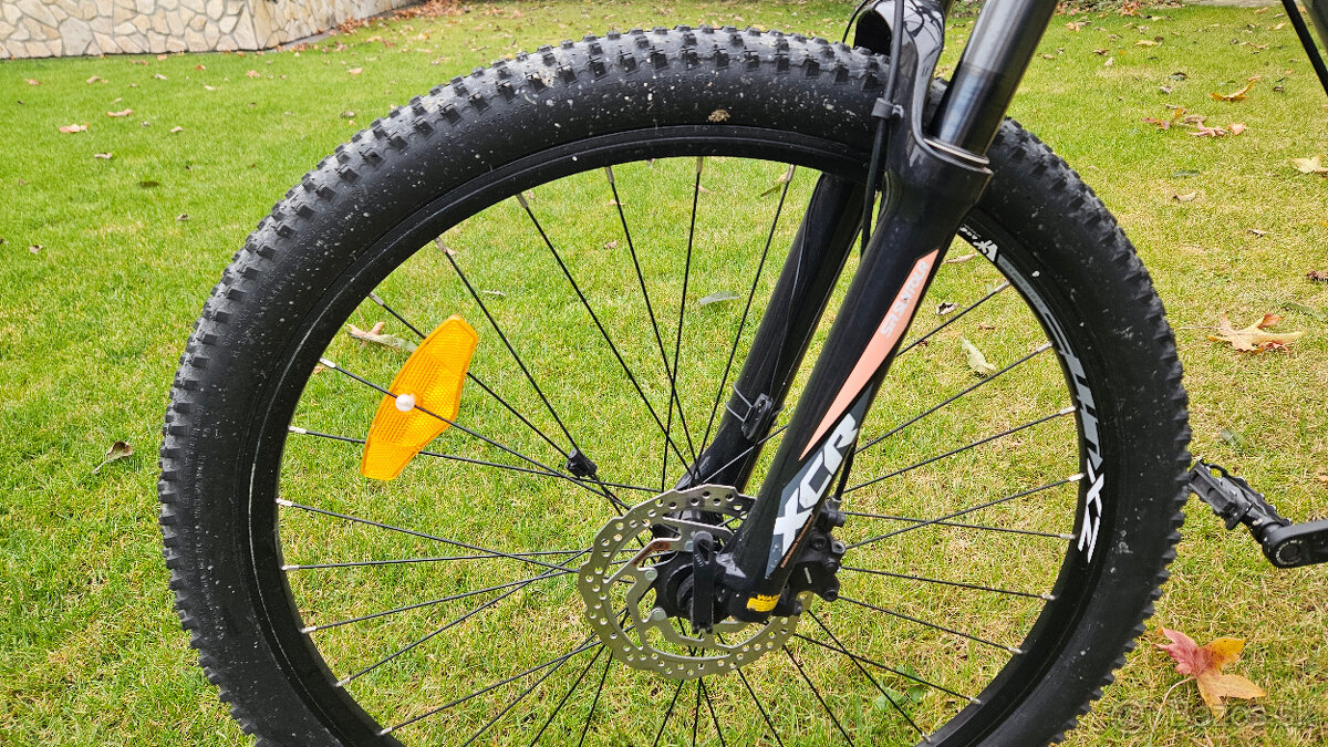 CTM Charisma 5.0 16" ako nový - 3