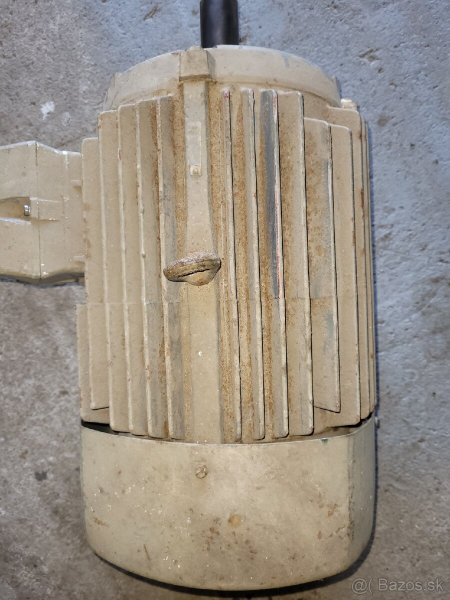 Elektromotor 7,5 kw 1450 ot/ min - 3