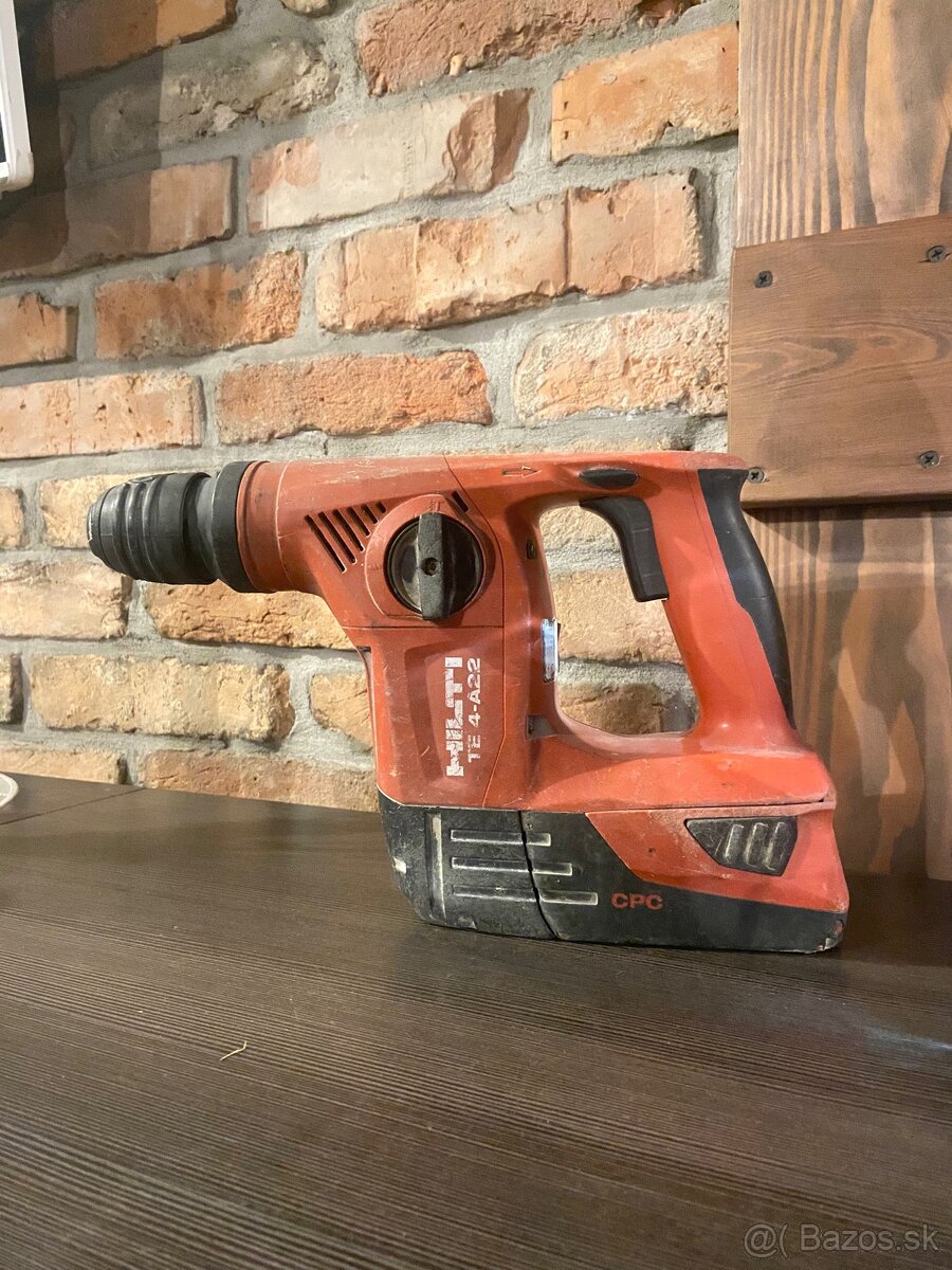 Predám sadu HILTI - 3